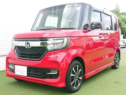 Honda N-BOX Custom