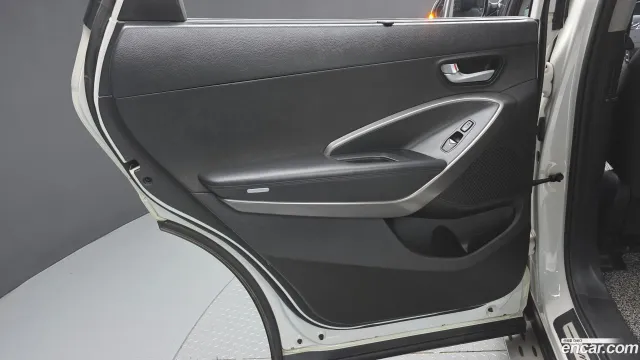 Hyundai Grand Santa Fe (Maxcruz)