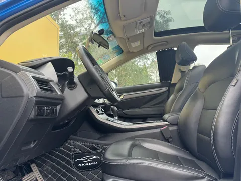 Geely Emgrand GS