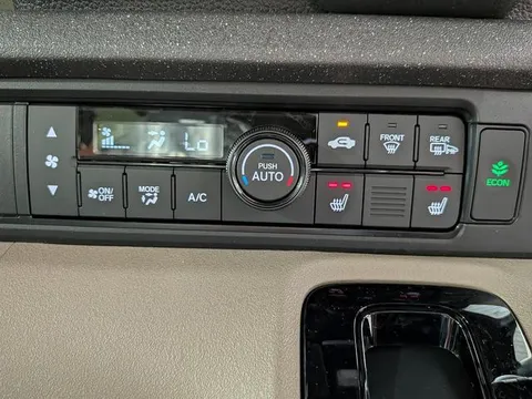 Honda N-BOX Joy