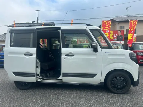 Suzuki Spacia Gear