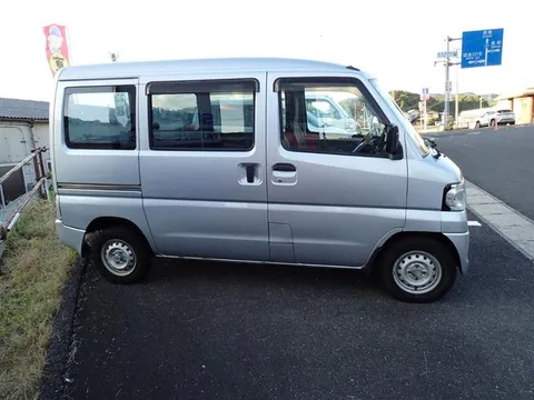 Mitsubishi Minicab Van