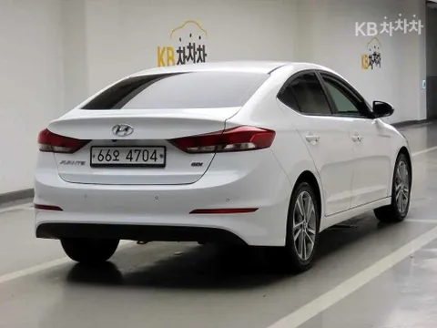 Hyundai Elantra (Avante)