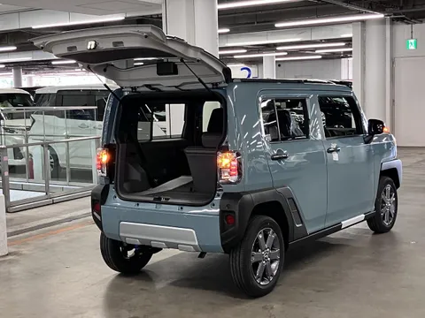 Daihatsu Taft