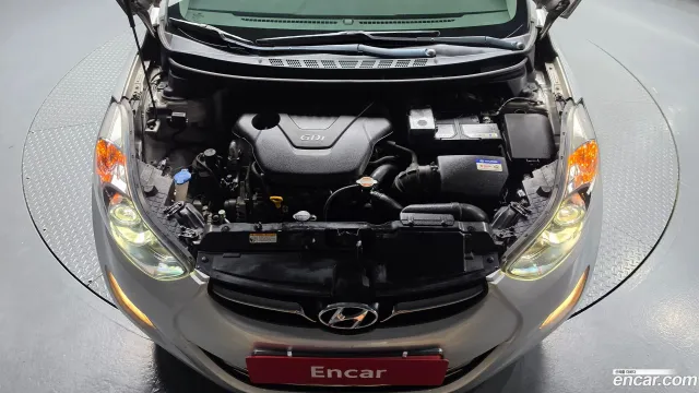 Hyundai Elantra (Avante)