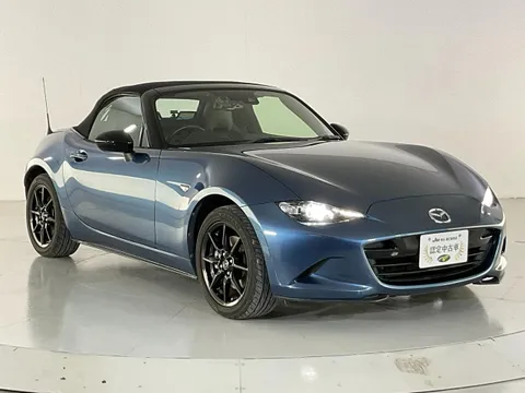Mazda MX-5 (Roadster)