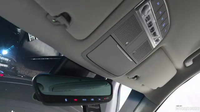 Genesis G90 (EQ900)
