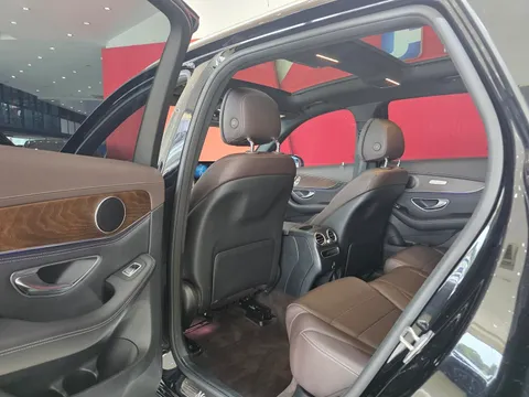 Mercedes-Benz Mercedes-Benz GLC