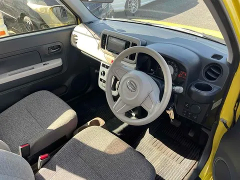Daihatsu Mira Tocot