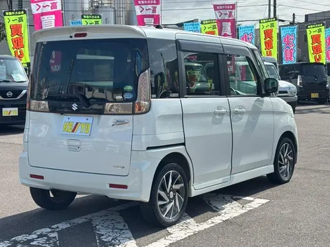 Suzuki Spacia