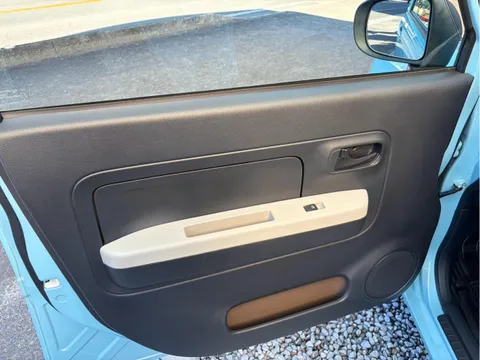 Daihatsu Mira Tocot