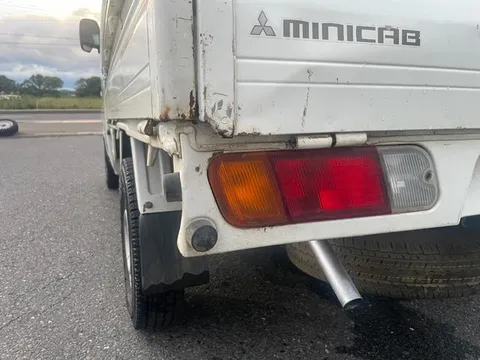 Mitsubishi Minicab Truck