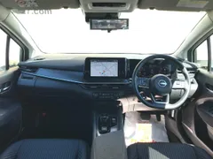 Nissan Note Aura