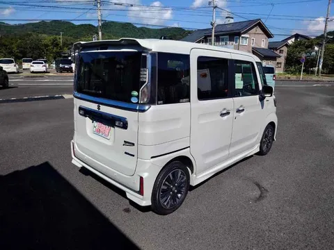 Suzuki Spacia Custom