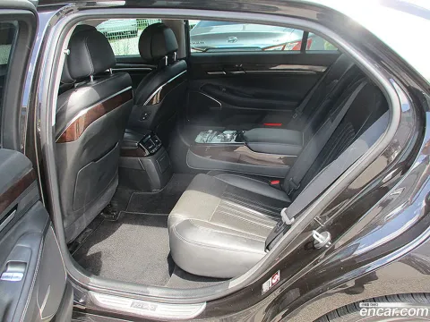 Genesis G90 (EQ900)
