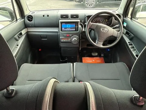Toyota Pixis Space
