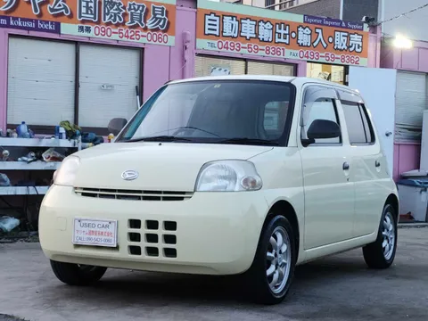 Daihatsu Esse