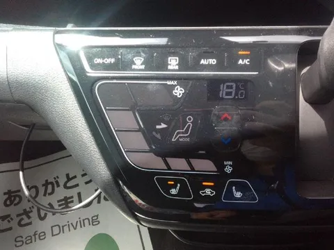 Mitsubishi eK X