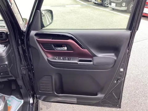 Suzuki Spacia Custom