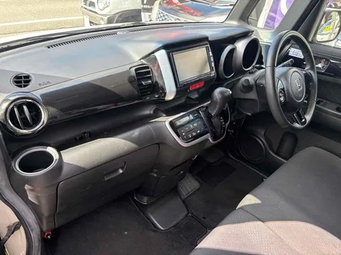 Honda N-BOX Plus Custom