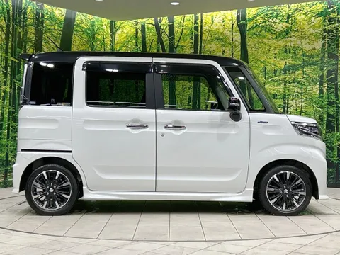 Suzuki Spacia Custom