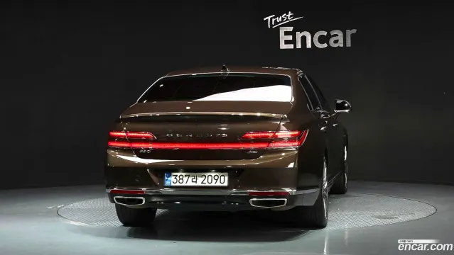 Genesis G90