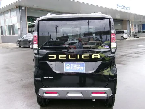 Mitsubishi Delica Mini