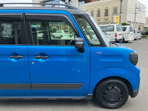 Suzuki Spacia Gear