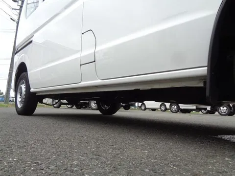 Mitsubishi Minicab Van
