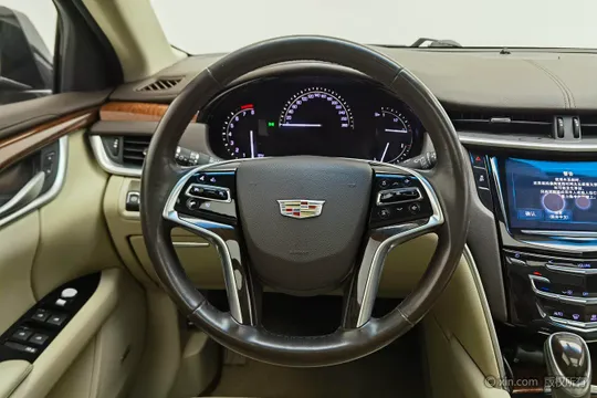 Cadillac XTS