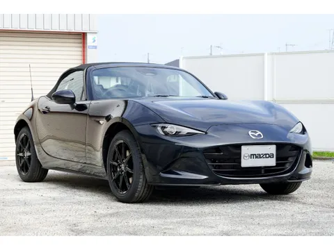 Mazda MX-5 (Roadster)