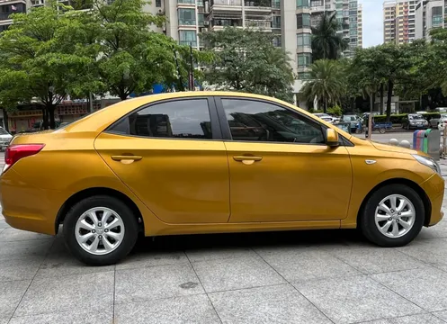 Hyundai Reina
