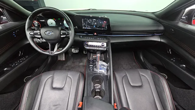 Hyundai Elantra (Avante)