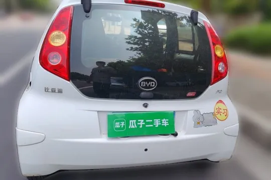 BYD F0