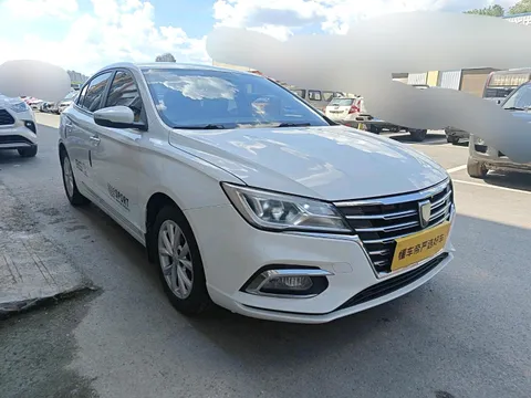Roewe i5