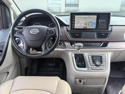 Maxus G10