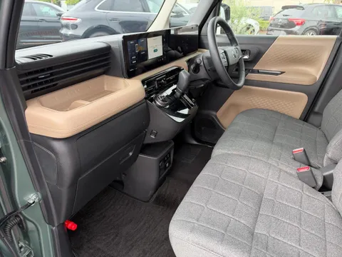 Mitsubishi Delica Mini