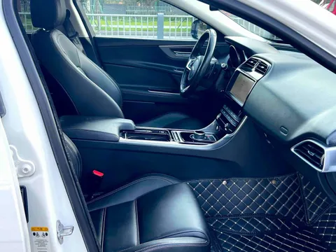 Jaguar XEL