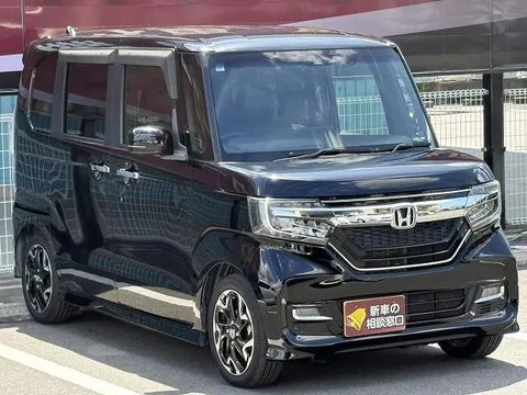 Honda N-BOX Custom