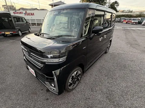 Suzuki Spacia Custom