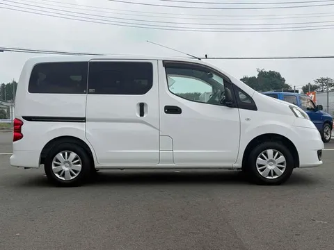 Nissan Vanette