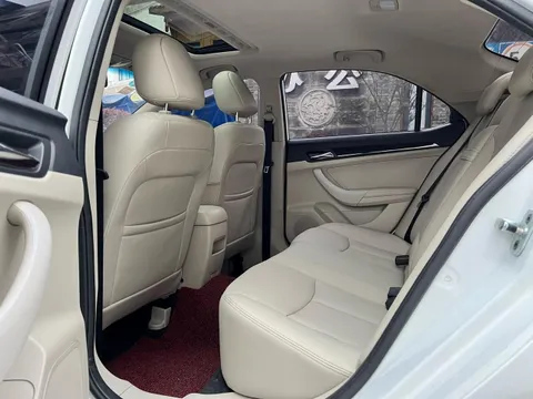 Roewe 360