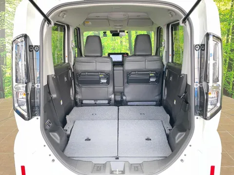 Suzuki Spacia Custom