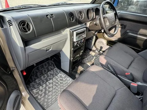 Daihatsu Naked