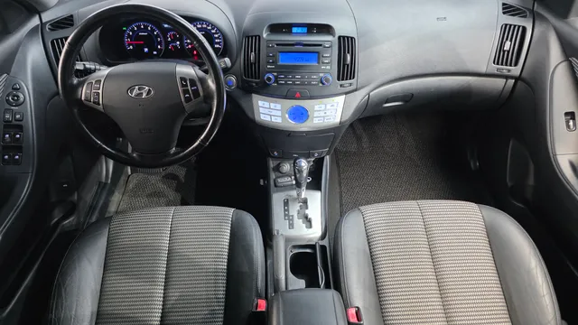 Hyundai Elantra (Avante)