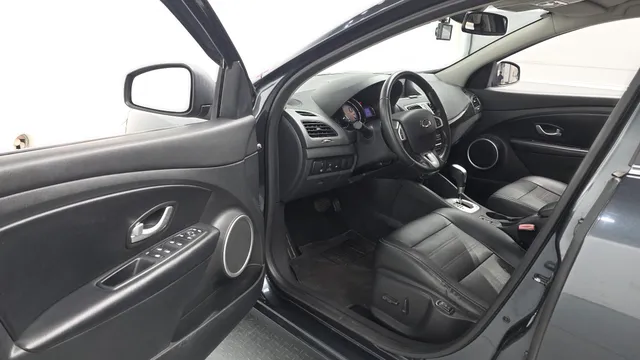 Renault SM3