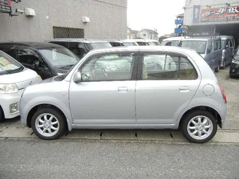 Daihatsu Mira Gino