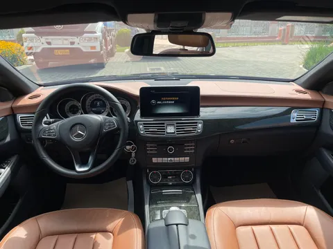 Mercedes-Benz Mercedes-Benz CLS