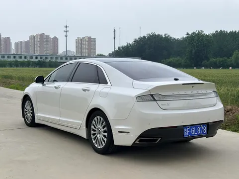 Lincoln MKZ