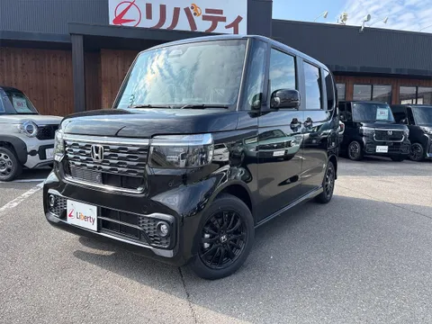Honda N-BOX Custom
